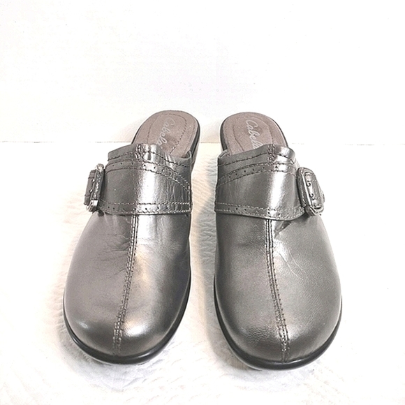 Cabela's Metallic Leather Clogs, Size 9.5 - Picture 2 of 7